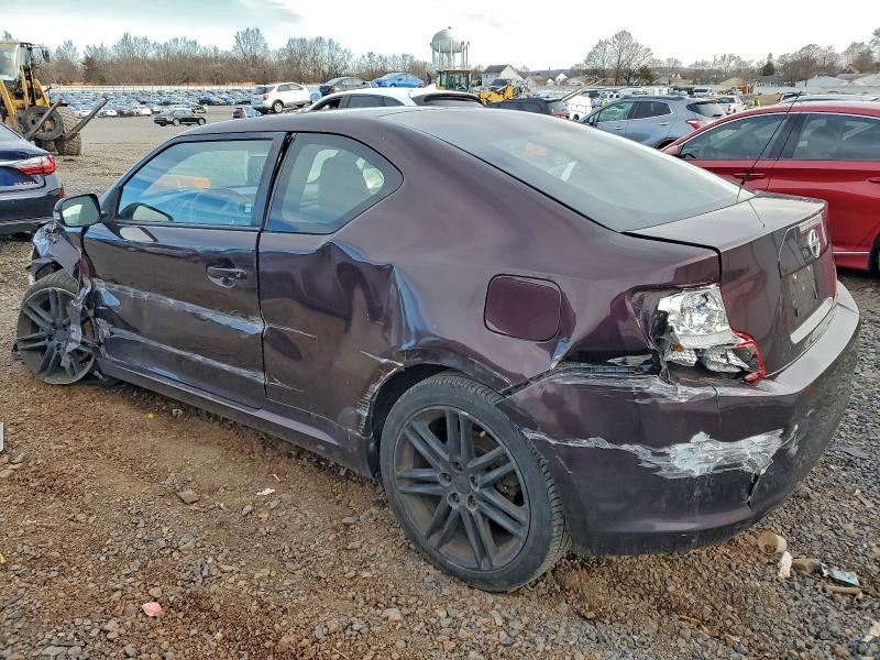 Zdjęcie 2 z aukcji – 2011 TOYOTA SCION TC z VIN JTKJF5C74B3005656