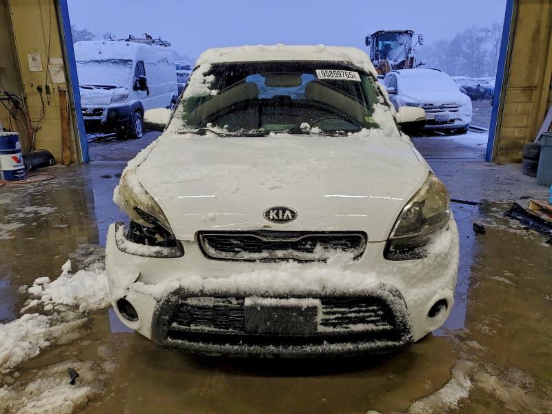 Photo 5 from auction – 2013 KIA SOUL + with VIN KNDJT2A65D7639353