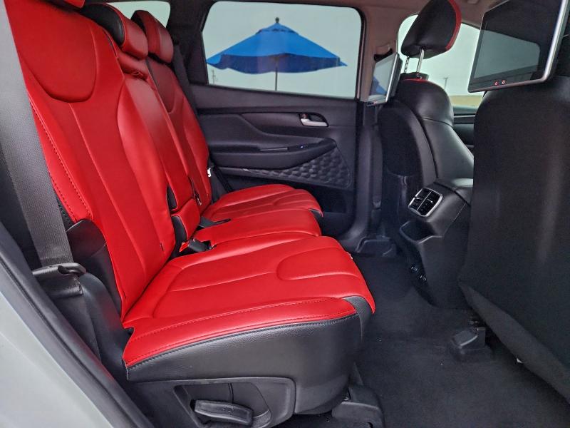 Photo 11 from auction – 2019 HYUNDAI SANTA FE with VIN 5NMS23AD8KH043199