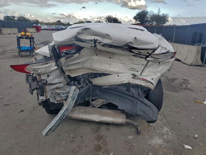 Photo 6 from auction – 2019 FORD FUSION with VIN 3FA6P0MU9KR149714