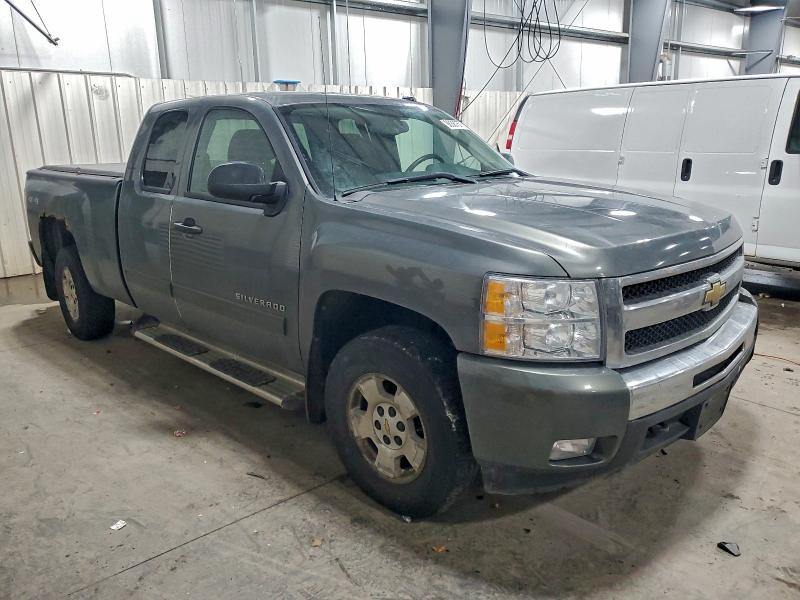 Photo 4 from auction – 2011 CHEVROLET SILVERADO with VIN 1GCRKSE31BZ375572