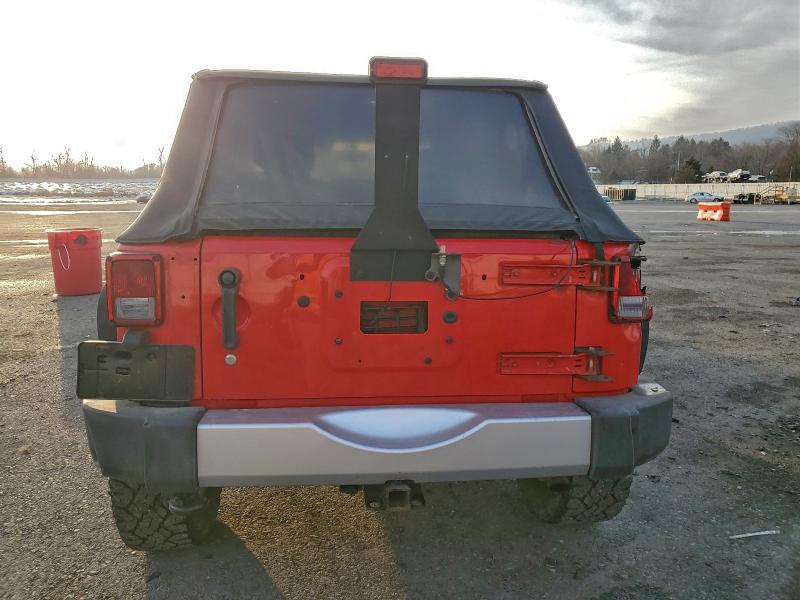 Photo 6 from auction – 2015 JEEP WRANGLER U with VIN 1C4BJWEGXFL556192