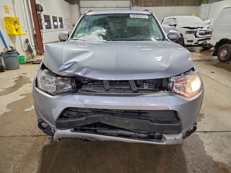 Photo 5 from auction – 2015 MITSUBISHI OUTLANDER with VIN JA4AZ3A34FZ004734