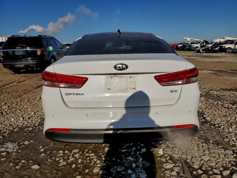 Photo 6 from auction – 2016 KIA OPTIMA EX with VIN 5XXGU4L31GG067926