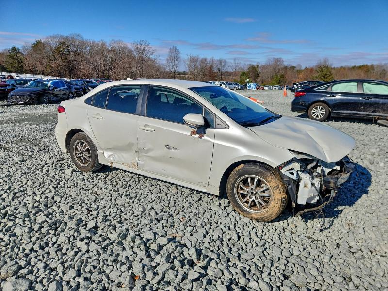 Photo 4 from auction – 2021 TOYOTA COROLLA LE with VIN JTDEAMDE9MJ004323