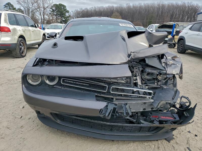 Photo 5 from auction – 2015 DODGE CHALLENGER with VIN 2C3CDZAT9FH733400