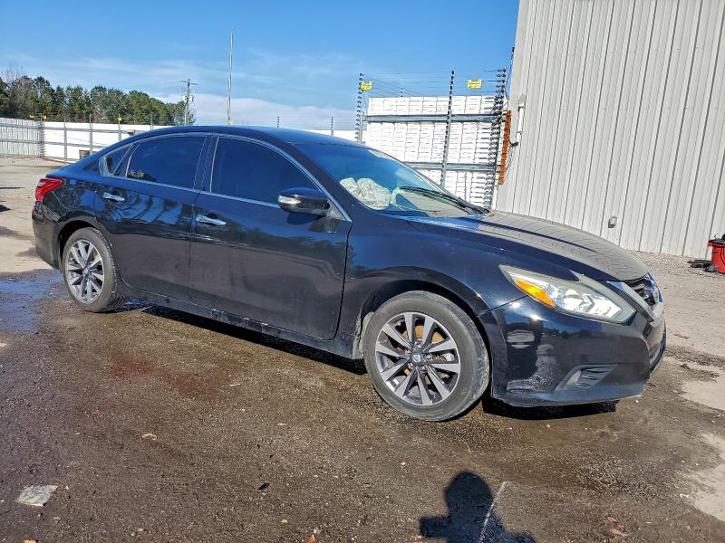 Photo 4 from auction – 2017 NISSAN ALTIMA 2.5 with VIN 1N4AL3AP2HC228994
