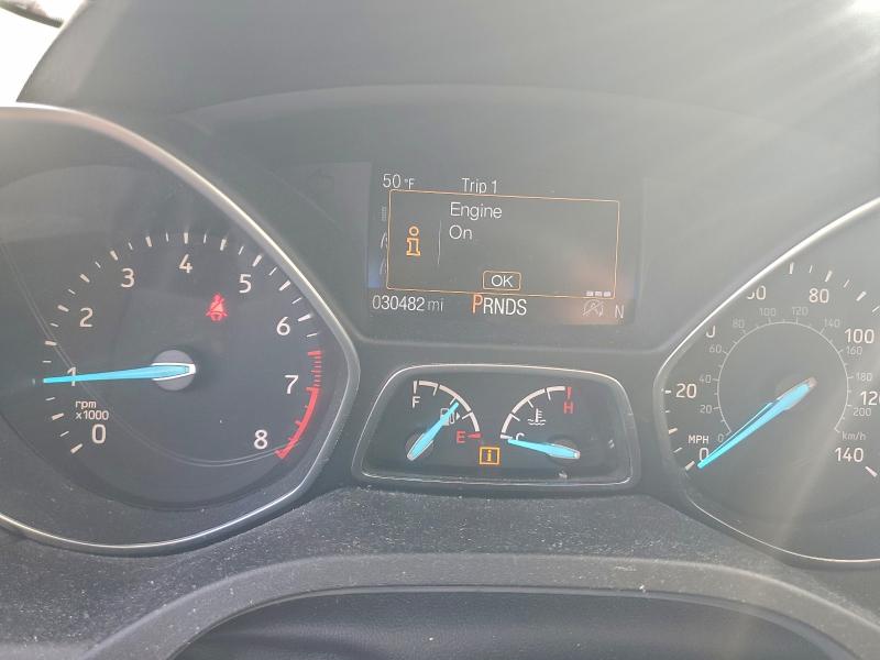 Photo 9 from auction – 2017 FORD ESCAPE SE with VIN 1FMCU9G90HUE74783
