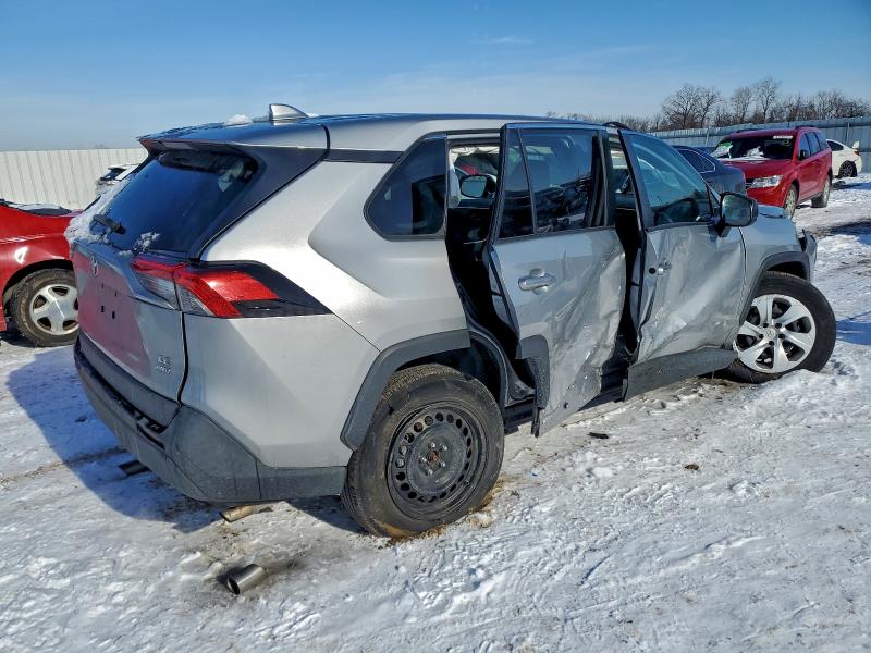 Photo 3 from auction – 2022 TOYOTA RAV4 LE with VIN 2T3F1RFV0NW259606