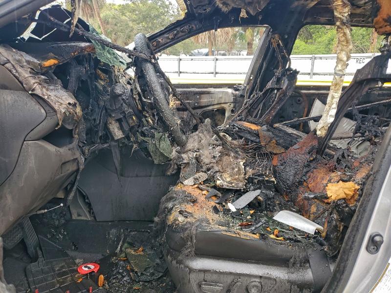 Photo 7 from auction – 2020 TOYOTA RAV4 with VIN JTMW1RFVXLD059035