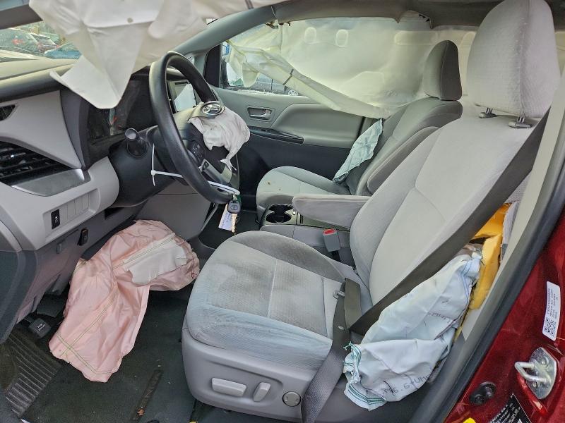 Photo 7 from auction – 2015 TOYOTA SIENNA LE with VIN 5TDKK3DC6FS599825