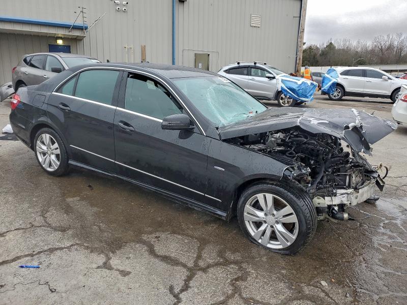 Photo 4 from auction – 2011 MERCEDES-BENZ E 350 BLUE with VIN WDDHF2EB2BA415587