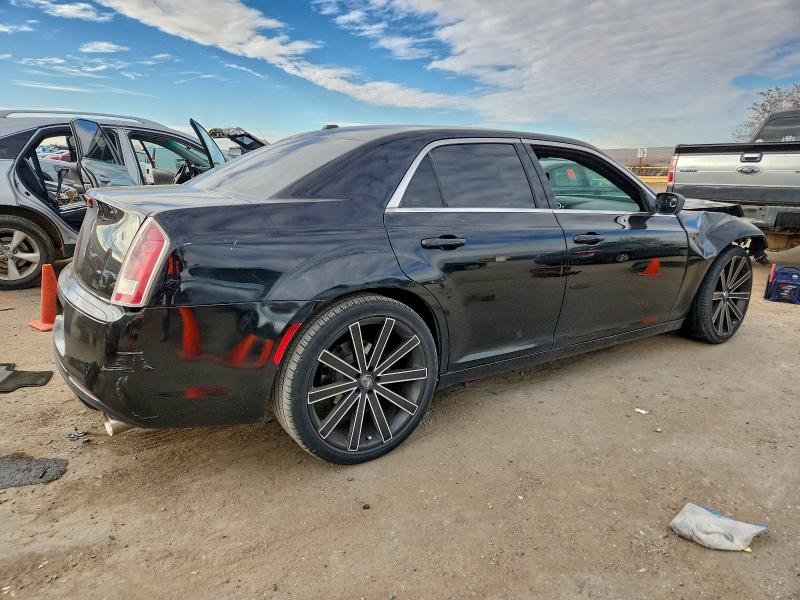 Photo 3 from auction – 2013 CHRYSLER 300 with VIN 2C3CCAAG4DH527485