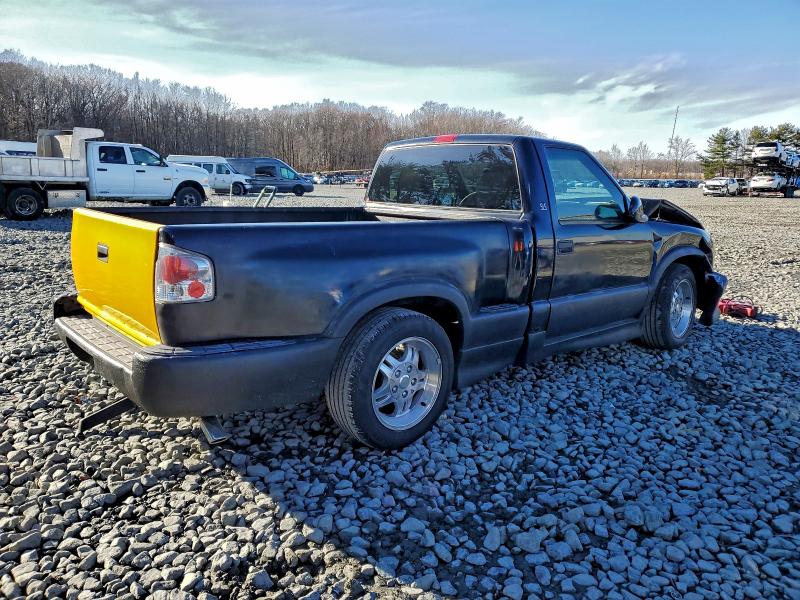 Photo 3 from auction – 2001 GMC SONOMA with VIN 1GTCS145818126449