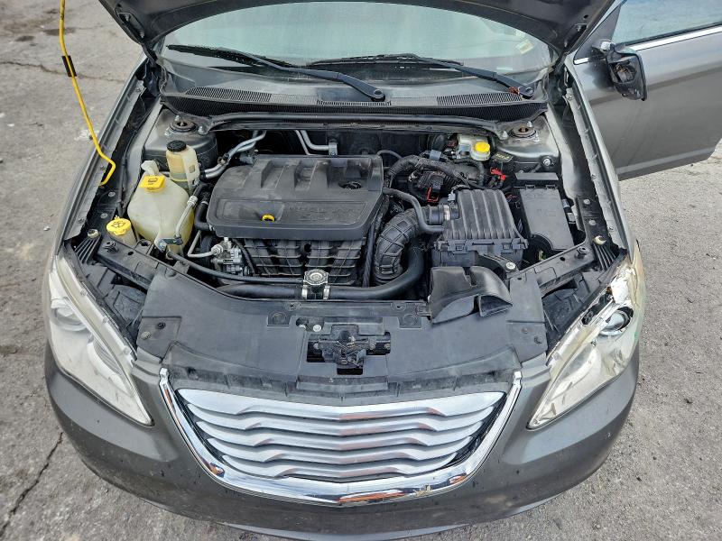 Photo 11 from auction – 2013 CHRYSLER 200 TOURIN with VIN 1C3CCBBB3DN600992