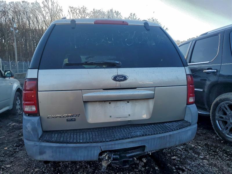 Photo 6 from auction – 2002 FORD EXPLORER X with VIN 1FMZU72E82UC42703