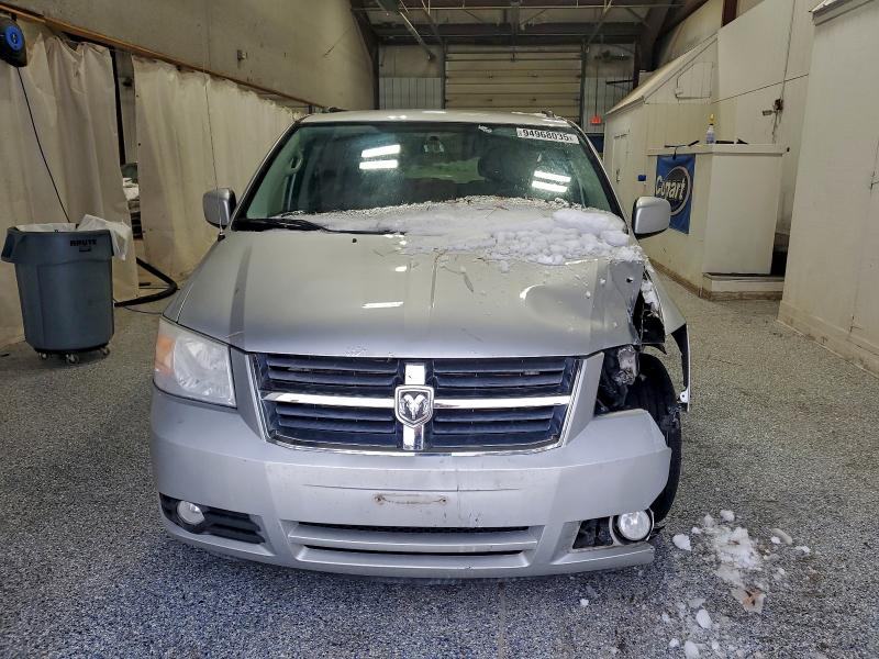 Photo 5 from auction – 2010 DODGE GRAND CARA with VIN 2D4RN5D12AR323551