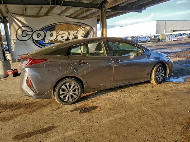 Photo 3 from auction – 2021 TOYOTA PRIUS PRIM with VIN JTDKAMFP2M3196089