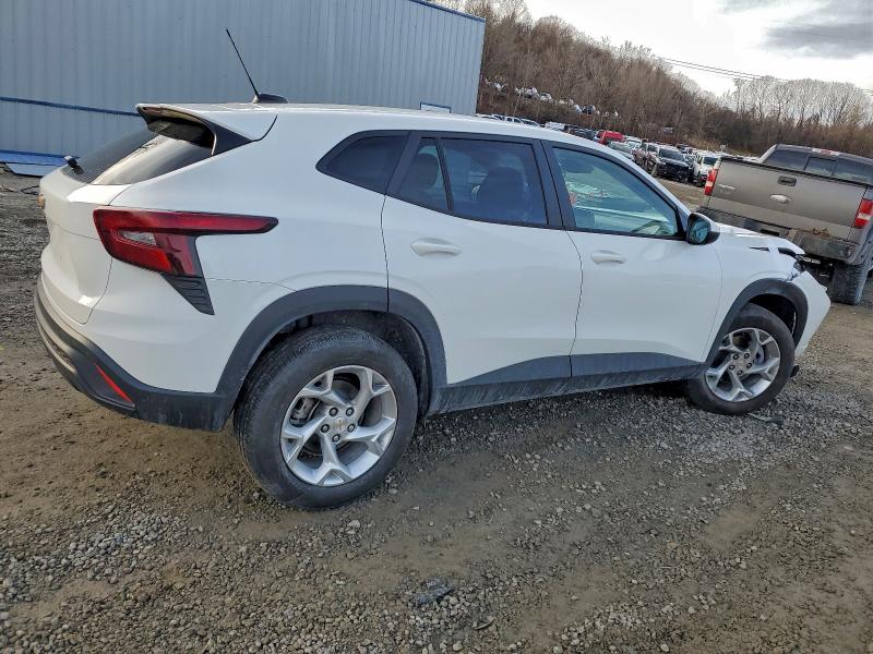 Photo 3 from auction – 2026 CHEVROLET TRAX LS with VIN KL77LFEP9TC031052