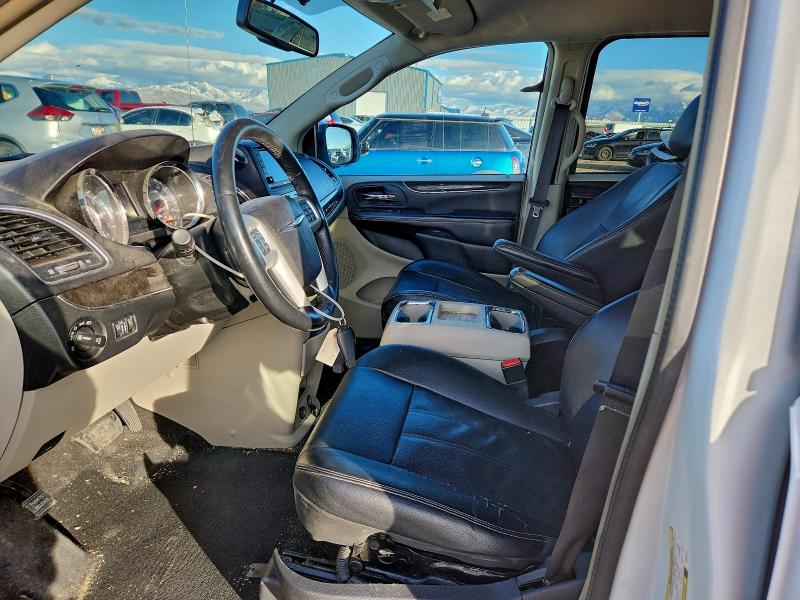 Photo 7 from auction – 2014 CHRYSLER TOWN & COU with VIN 2C4RC1BG2ER397271