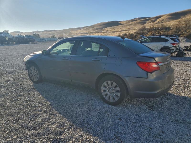 Photo 2 from auction – 2012 CHRYSLER 200 with VIN 1C3CCBAB5CN202375