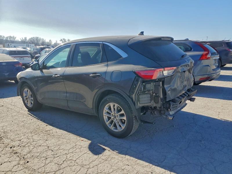 Photo 2 from auction – 2020 FORD ESCAPE SE with VIN 1FMCU0G61LUB67262