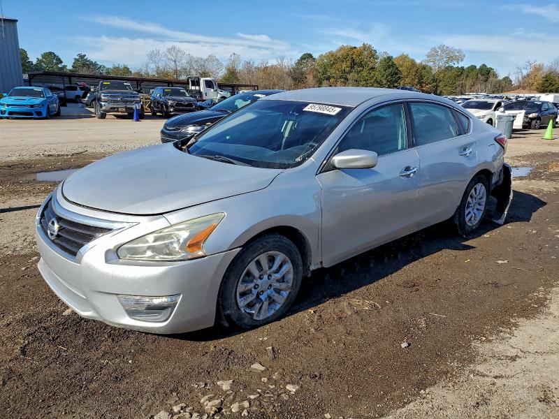 NISSAN ALTIMA 2.5 2015 with VIN 1N4AL3AP8FC147883 - Photo from auction