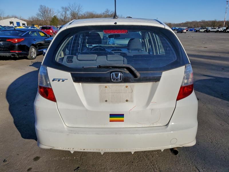 Photo 6 from auction – 2013 HONDA FIT with VIN JHMGE8H3XDC019817