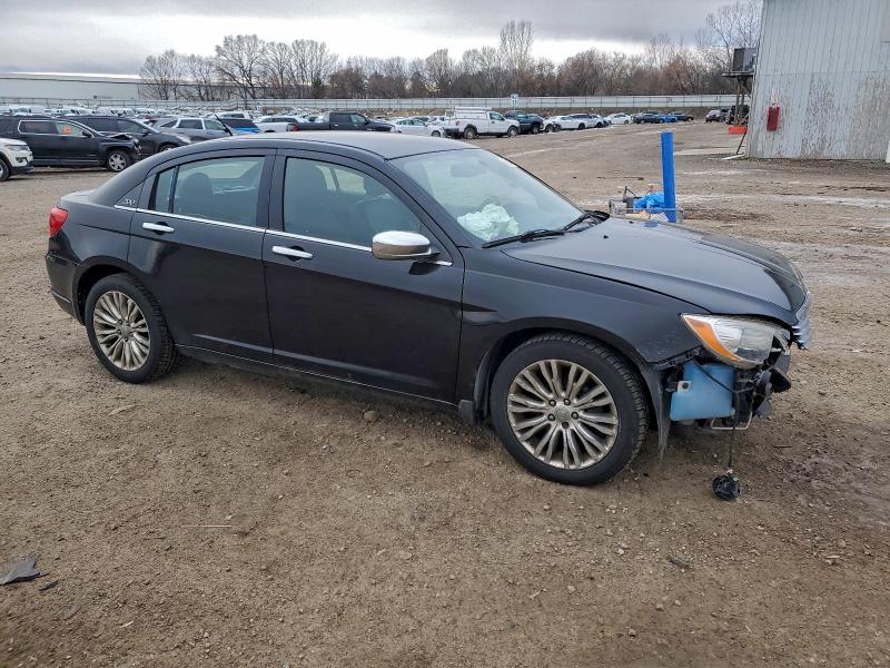 Photo 4 from auction – 2012 CHRYSLER 200 LIMITE with VIN 1C3CCBCG2CN240283