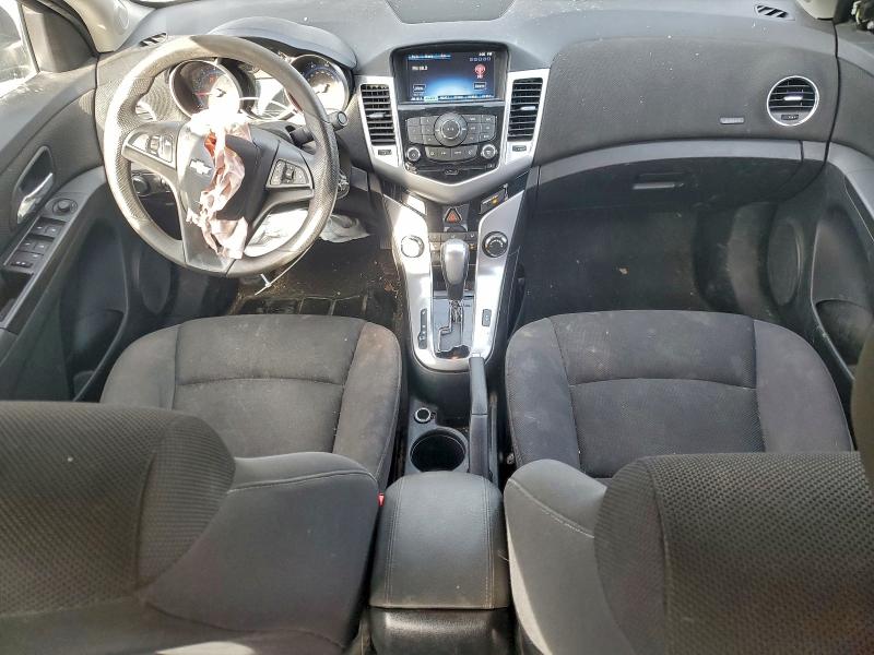 Photo 8 from auction – 2015 CHEVROLET CRUZE with VIN 1G1PC5SB8F7260740