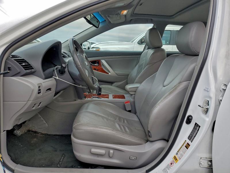 Photo 7 from auction – 2011 TOYOTA CAMRY HYBR with VIN 4T1BB3EK8BU127536