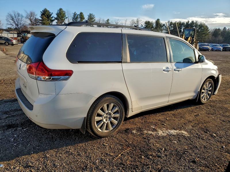 Photo 3 from auction – 2011 TOYOTA SIENNA with VIN 5TDDK3DC8BS010342