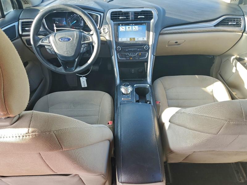 Photo 8 from auction – 2017 FORD FUSION SE with VIN 3FA6P0H75HR215947
