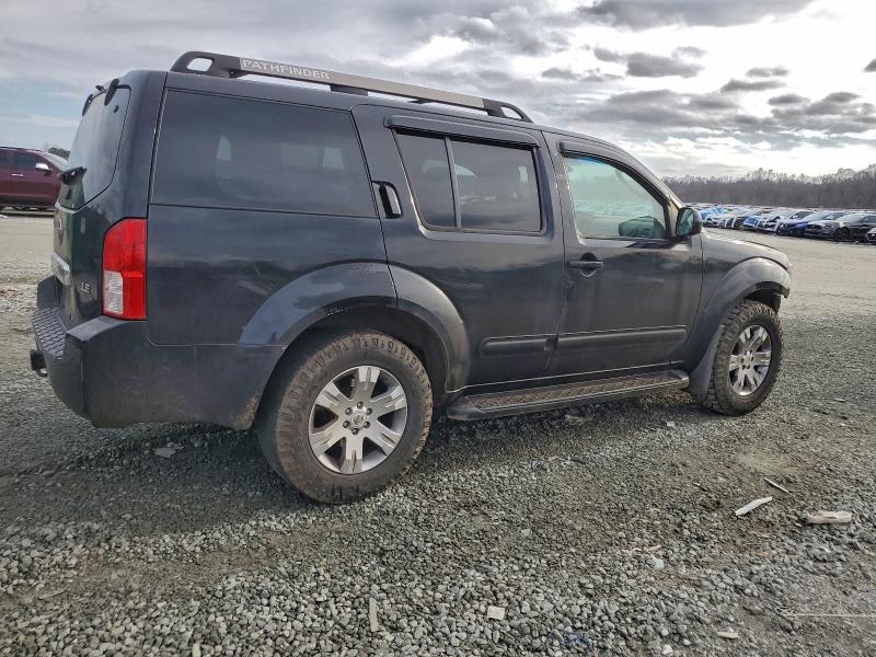 Photo 3 from auction – 2005 NISSAN PATHFINDER with VIN 5N1AR18UX5C764088