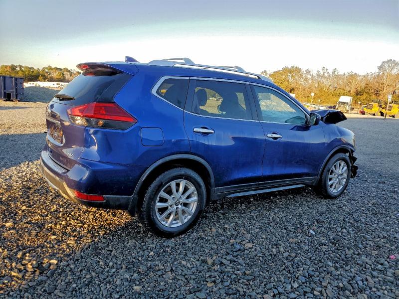 Photo 3 from auction – 2017 NISSAN ROGUE S with VIN KNMAT2MT1HP523252