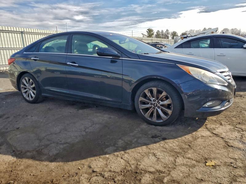 Photo 4 from auction – 2013 HYUNDAI SONATA with VIN 5NPEC4AC7DH534022