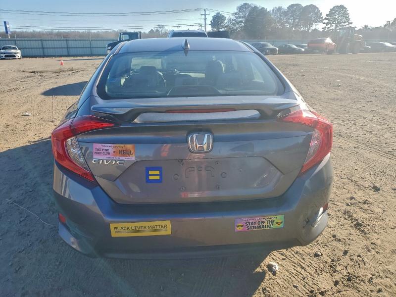 Photo 6 from auction – 2017 HONDA CIVIC EX with VIN 19XFC2F70HE020270