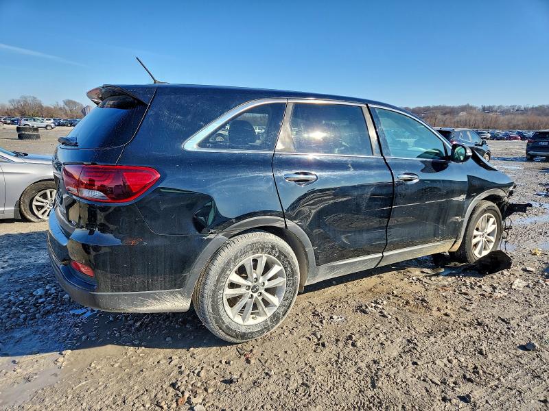 Photo 3 from auction – 2019 KIA SORENTO with VIN 5XYPG4A58KG495475
