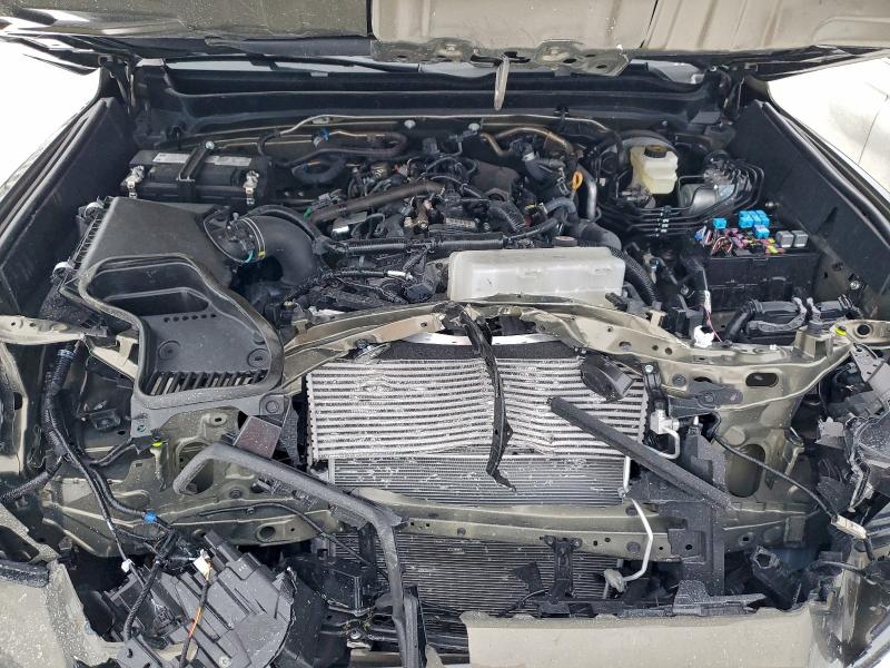 Photo 11 from auction – 2025 TOYOTA TACOMA DOU with VIN 3TMLB5JN8SM132910