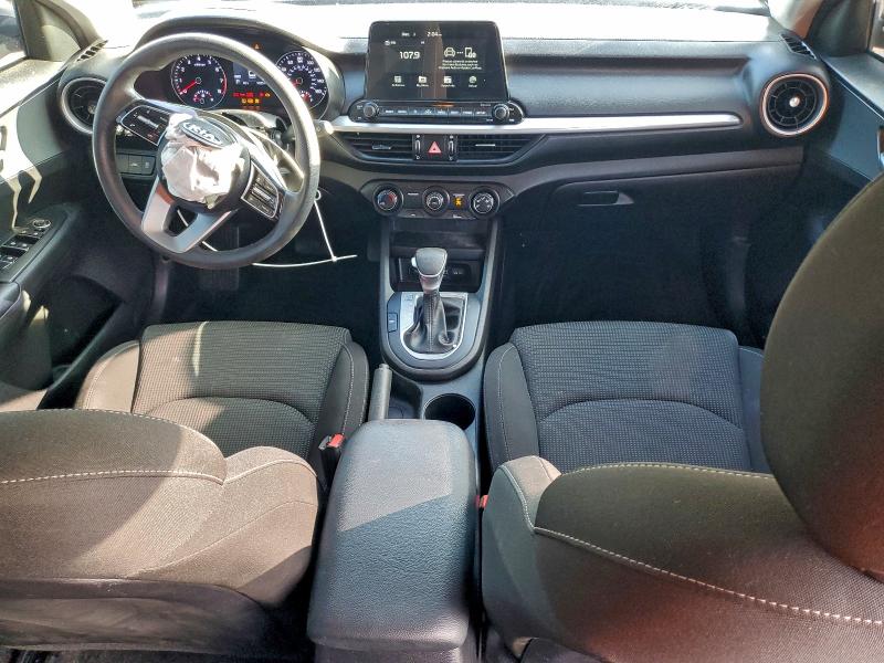 Photo 8 from auction – 2021 KIA FORTE FE with VIN 3KPF24AD1ME311253