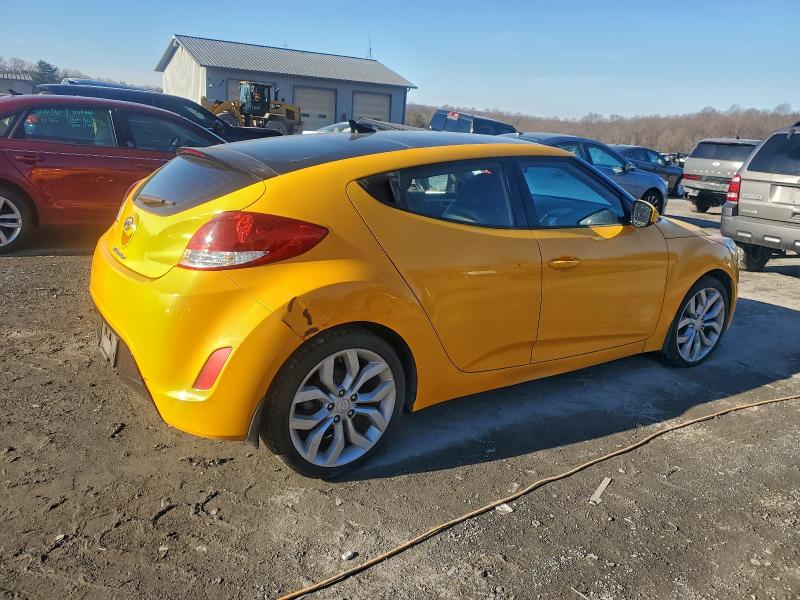 Photo 3 from auction – 2013 HYUNDAI VELOSTER with VIN KMHTC6AD2DU125990