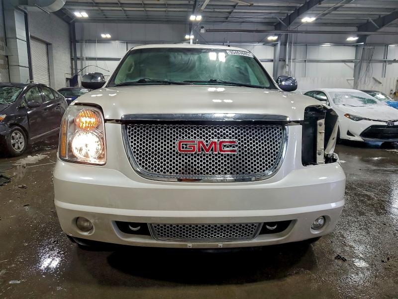 Photo 5 from auction – 2012 GMC YUKON DENA with VIN 1GKS2EEF0CR310490