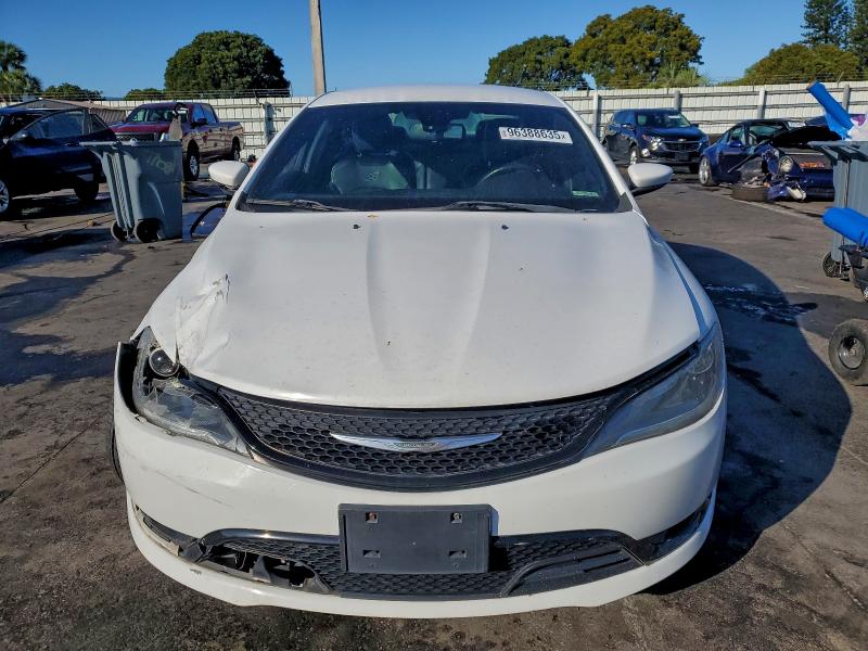 Photo 5 from auction – 2015 CHRYSLER 200 S with VIN 1C3CCCBB7FN724109