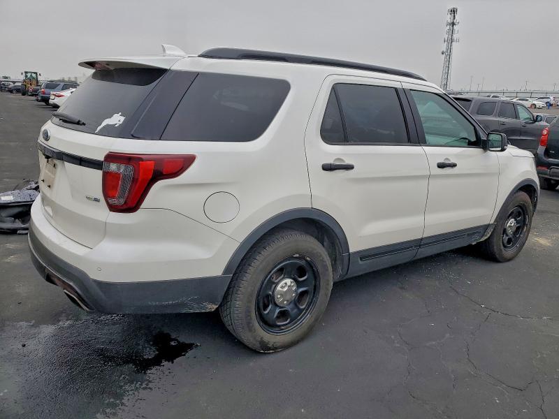 Фото 3 с аукциона – 2016 FORD EXPLORER S с VIN 1FM5K8GT2GGB63633