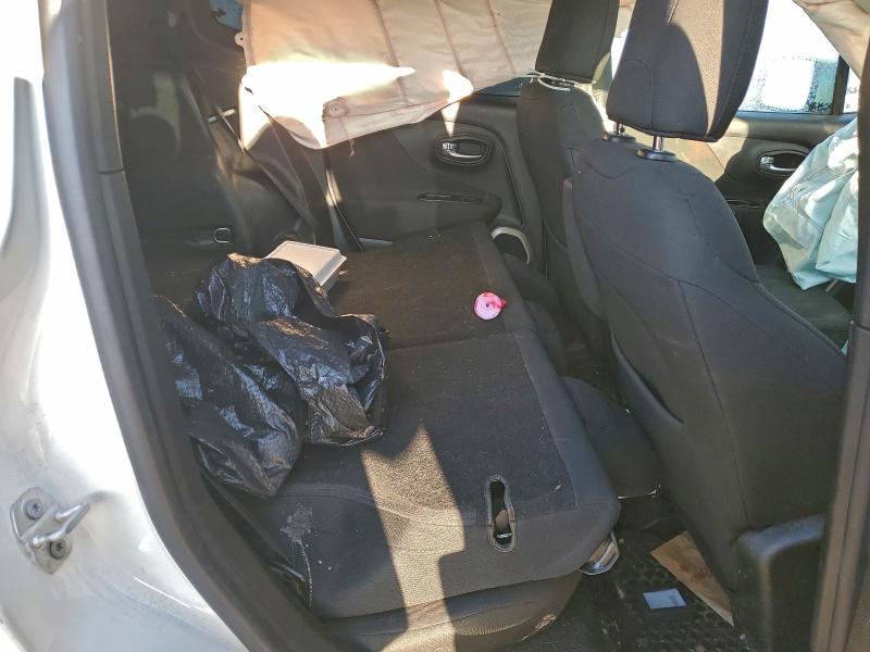 Photo 10 from auction – 2016 JEEP RENEGADE L with VIN ZACCJBBTXGPE37750