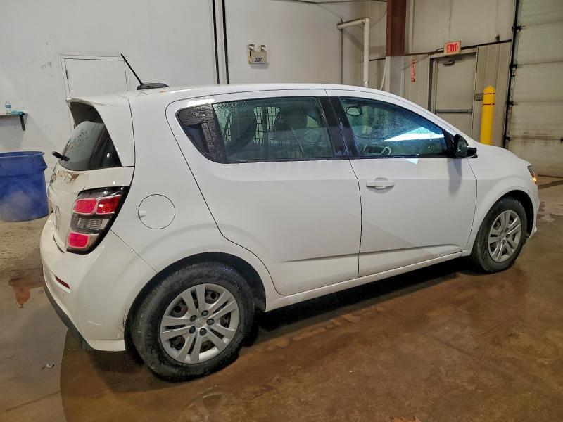 Photo 3 from auction – 2019 CHEVROLET SONIC with VIN 1G1JG6SB2K4143103