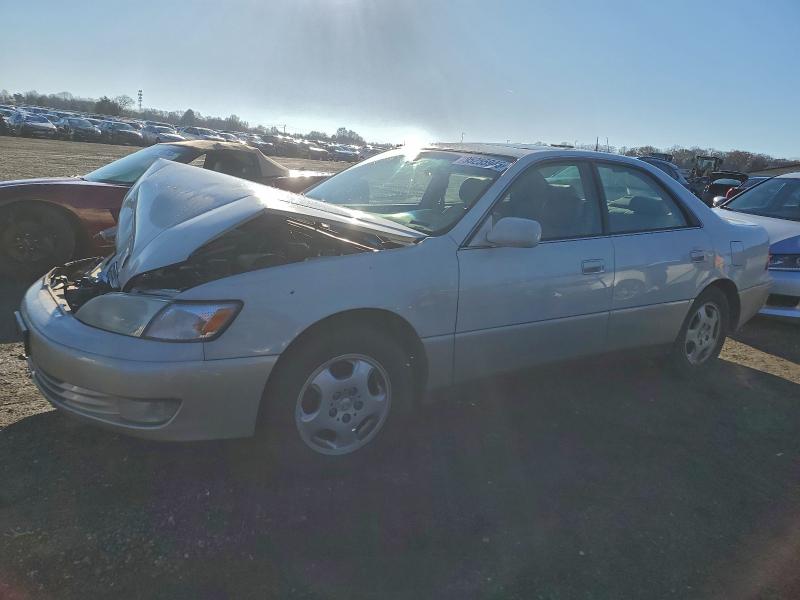 LEXUS ES 300 1999 with VIN JT8BF28G8X0212190 - Photo from auction
