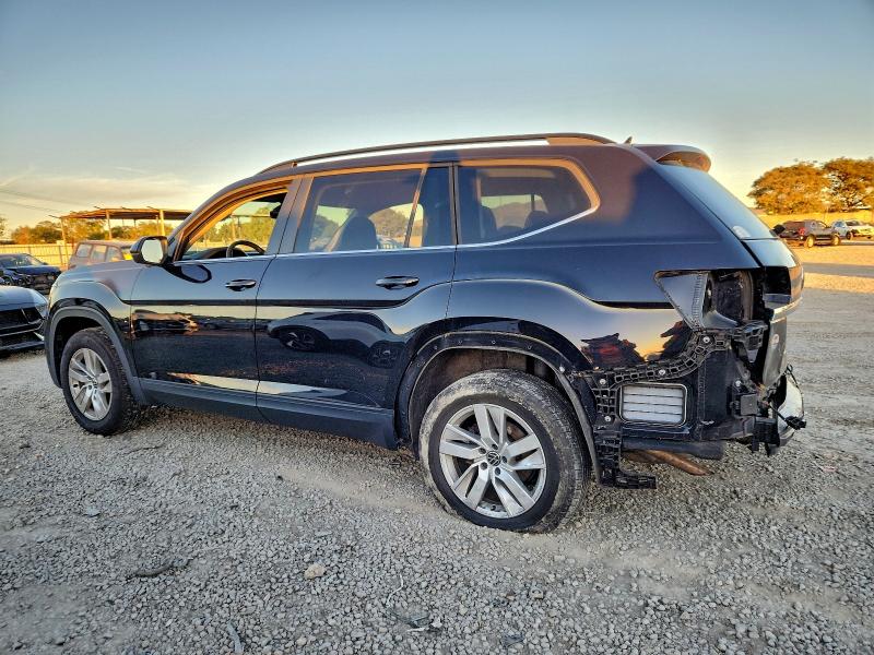 Photo 2 from auction – 2021 VOLKSWAGEN ATLAS S with VIN 1V2GP2CA3MC538074