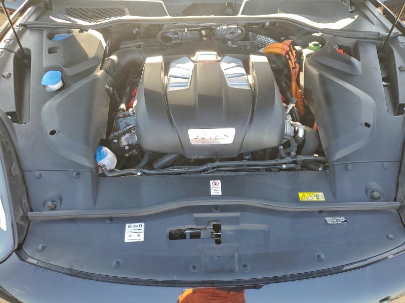 Photo 12 from auction – 2016 PORSCHE CAYENNE SE with VIN WP1AE2A26GLA63483