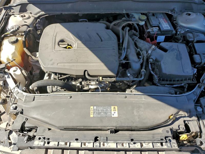 Photo 11 from auction – 2015 FORD FUSION SE with VIN 3FA6P0HD1FR231517